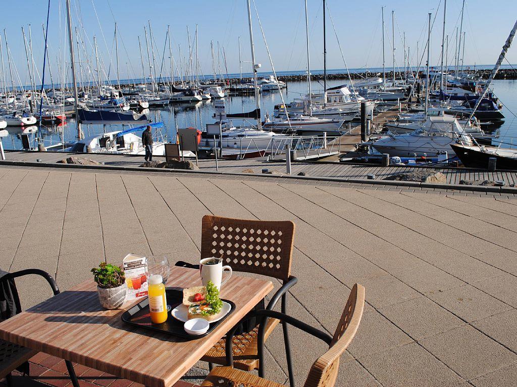Apartment Strandstrasse - Fuehrt Auf Schoene Ostsee-seebruecke