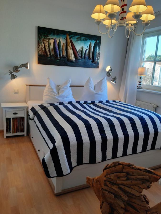 Strandstrasse - Fuehrt Auf Schoene Ostsee-seebruecke Apartment *